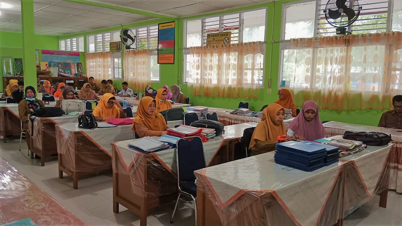 Pertemuan Dengan Pengawas Pembina SMAN 1 Batang Kapas