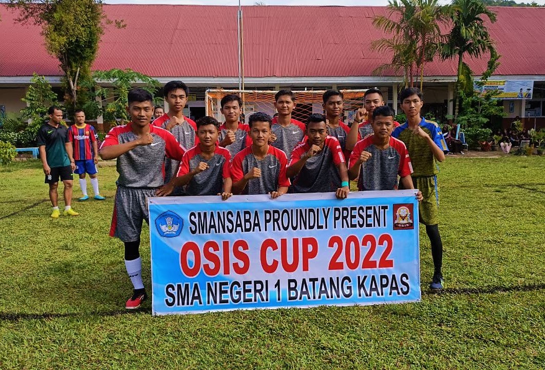 OSIS Cup Tournament futsal SMA Negeri 1 Batang Kapas Antar Kelas