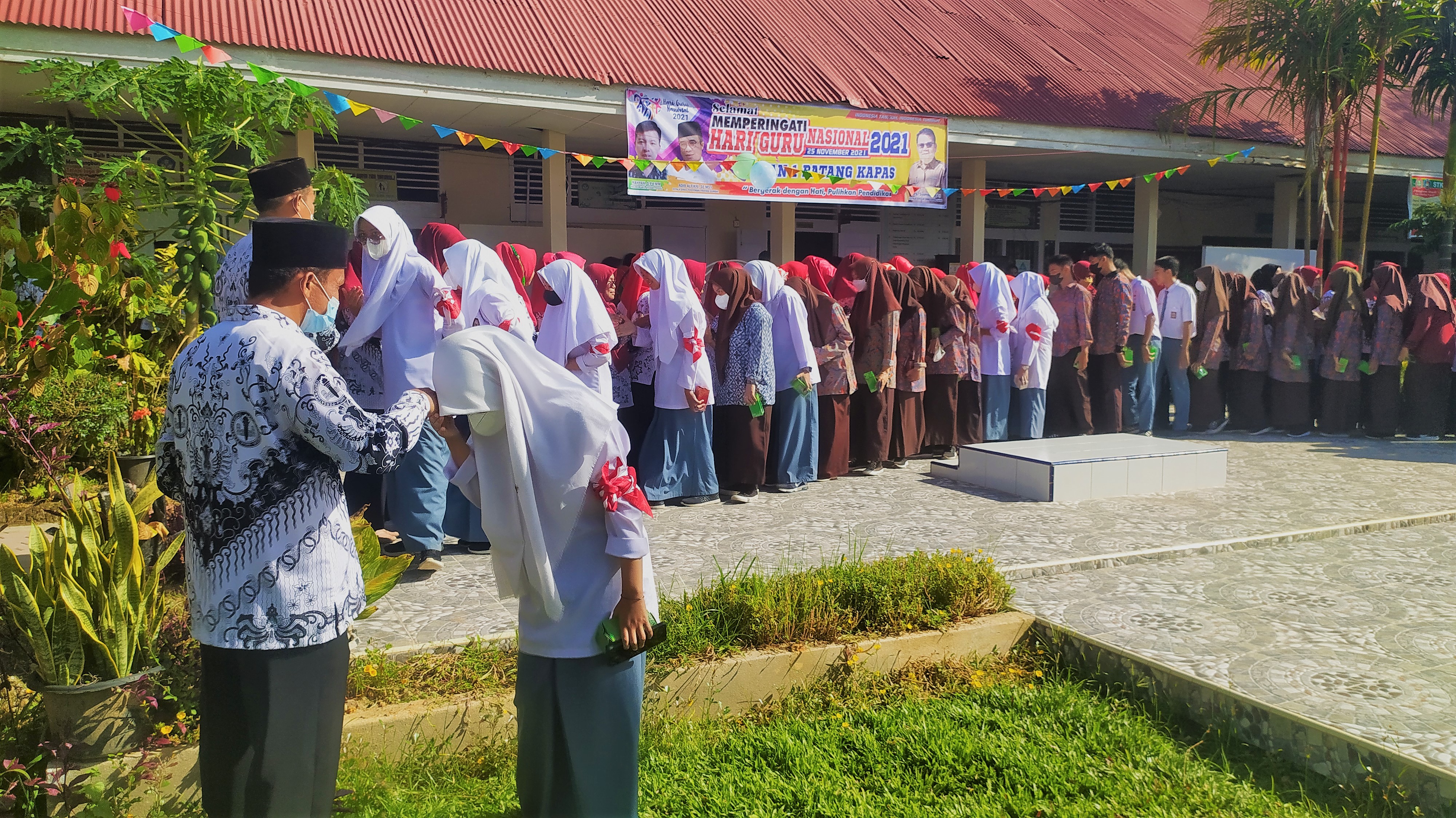 Hari Guru Nasional 2021